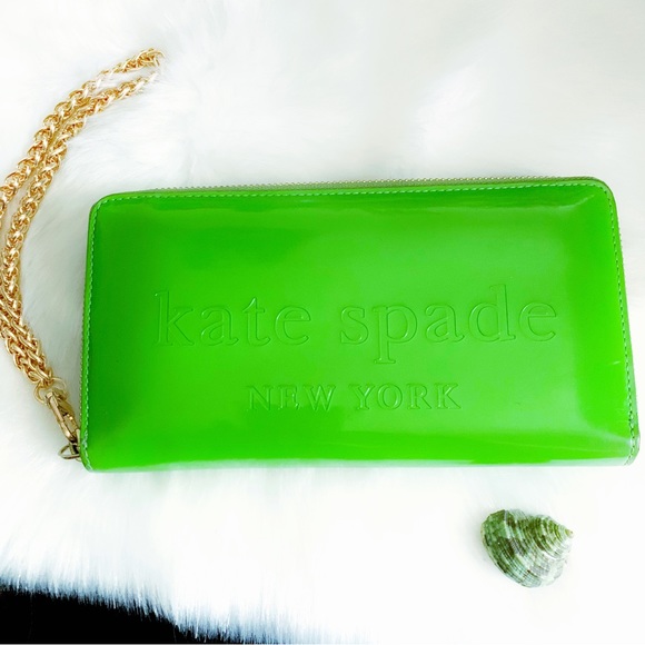 KATE SPADE Patent Green Stacy Big Apple Large Wallet - Picture 2 of 12